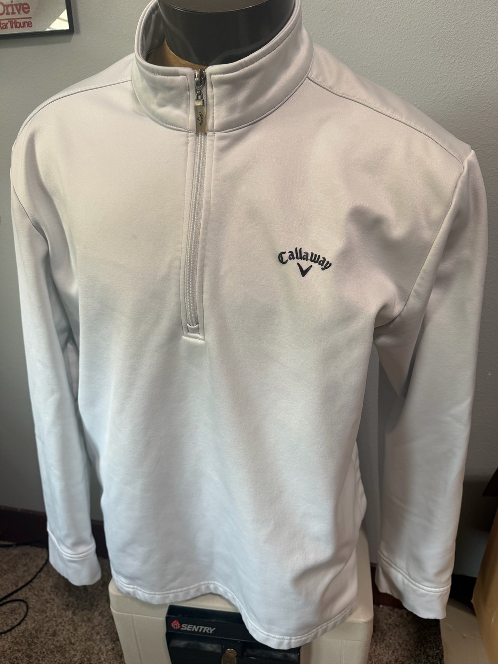 Callaway Men’s XL White Quarter-Zip Performance Sweater